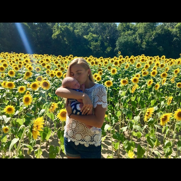 Meet your Posher, Marisa - Picture 1 of 1